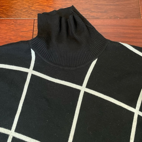 Elena Wang women’s turtle neck sweater size M 80% viscose - Picture 4 of 12